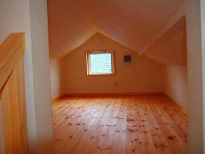 高断熱だから小屋裏も快適 青山都市建設